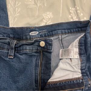 Old Navy Sky High Straight Jeans
